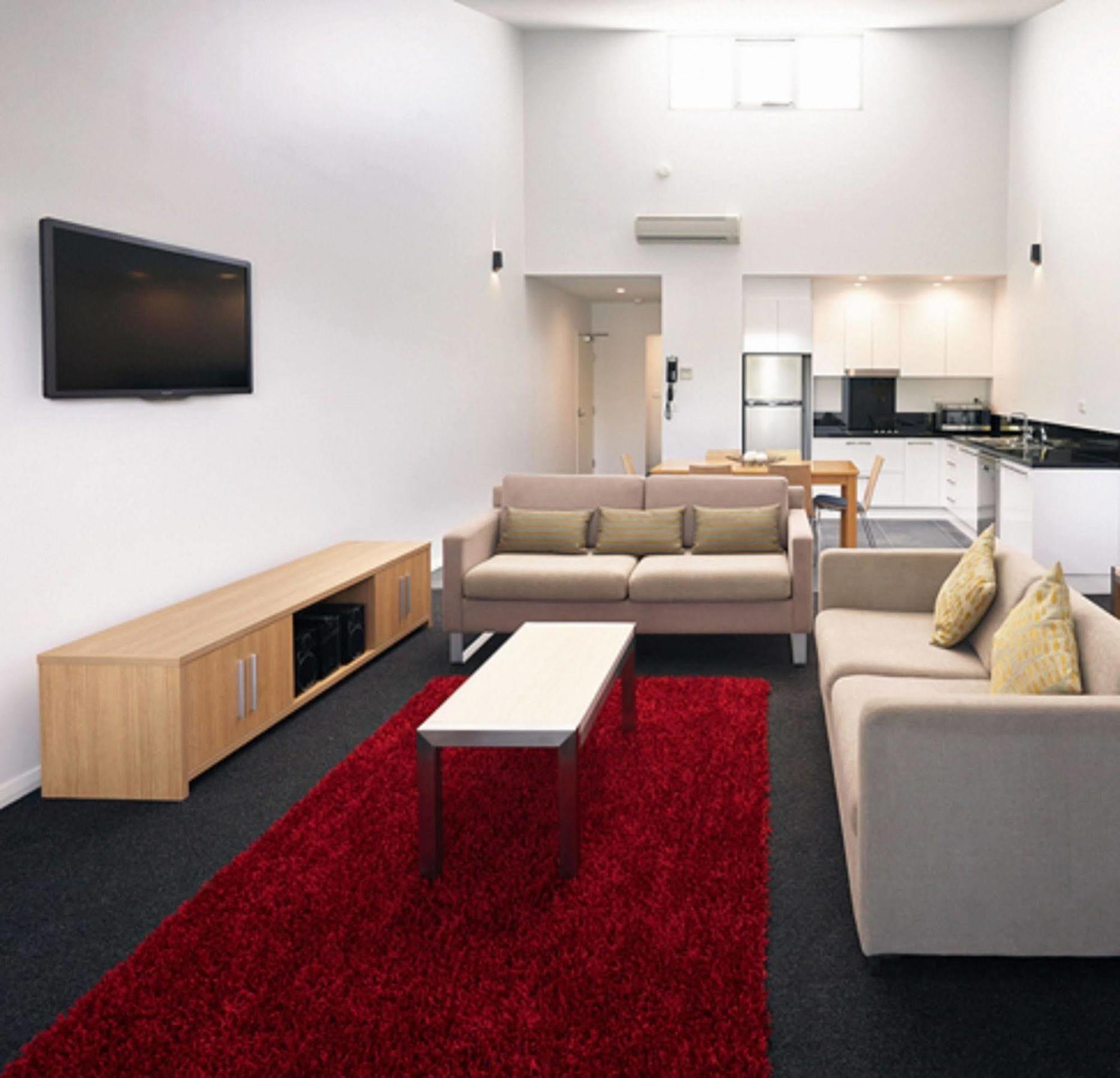 Crown On Darby Newcastle Aparthotel Luaran gambar